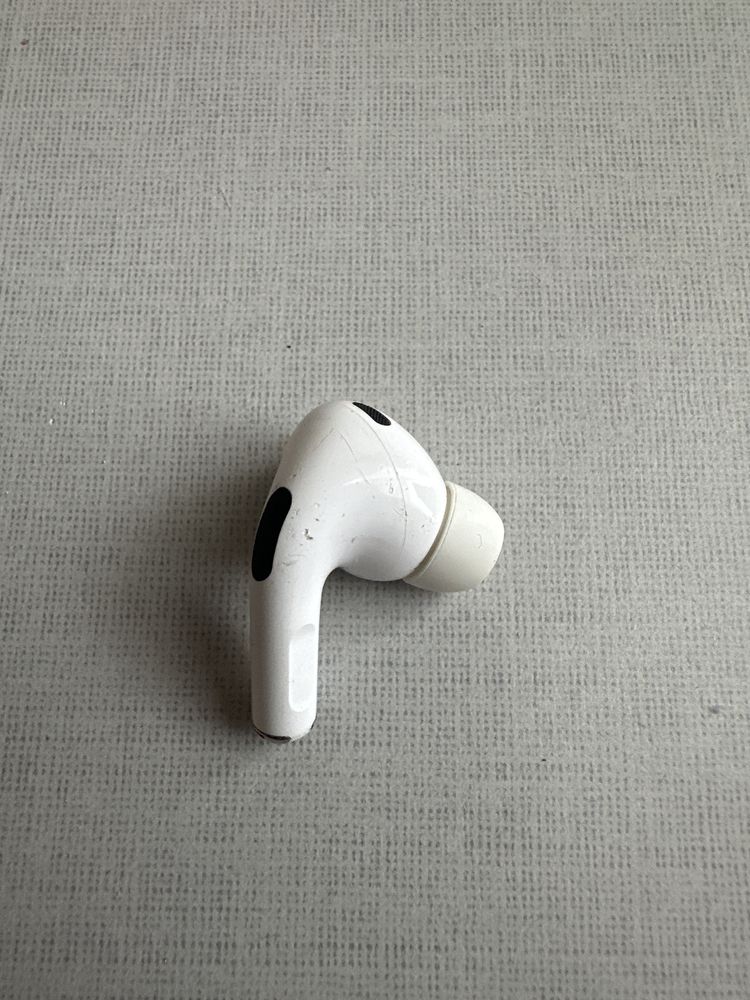 Sprzedam słuchawkę prawą do airpods pro