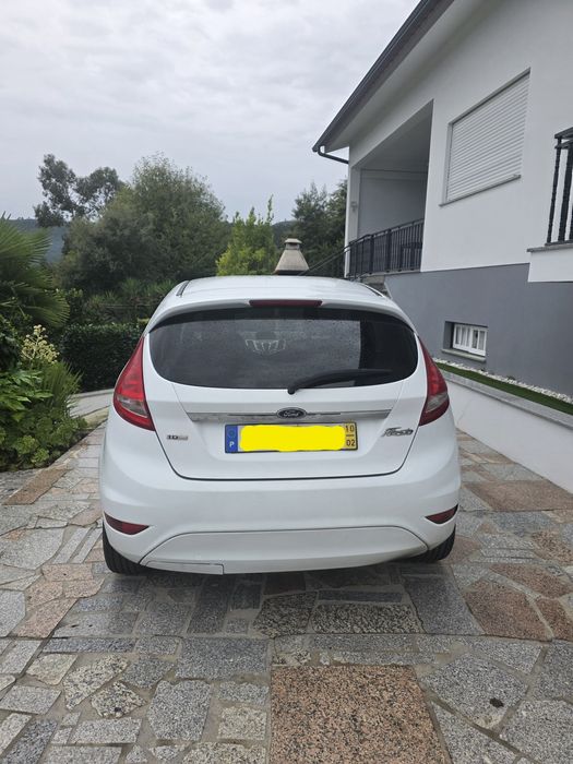 Ford Fiesta 5 lugares