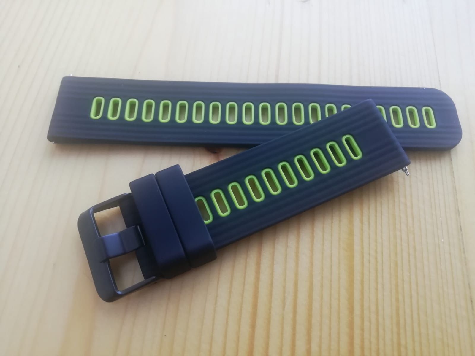 Bracelete 22mm em silicone (Nova) Verde lima/preta