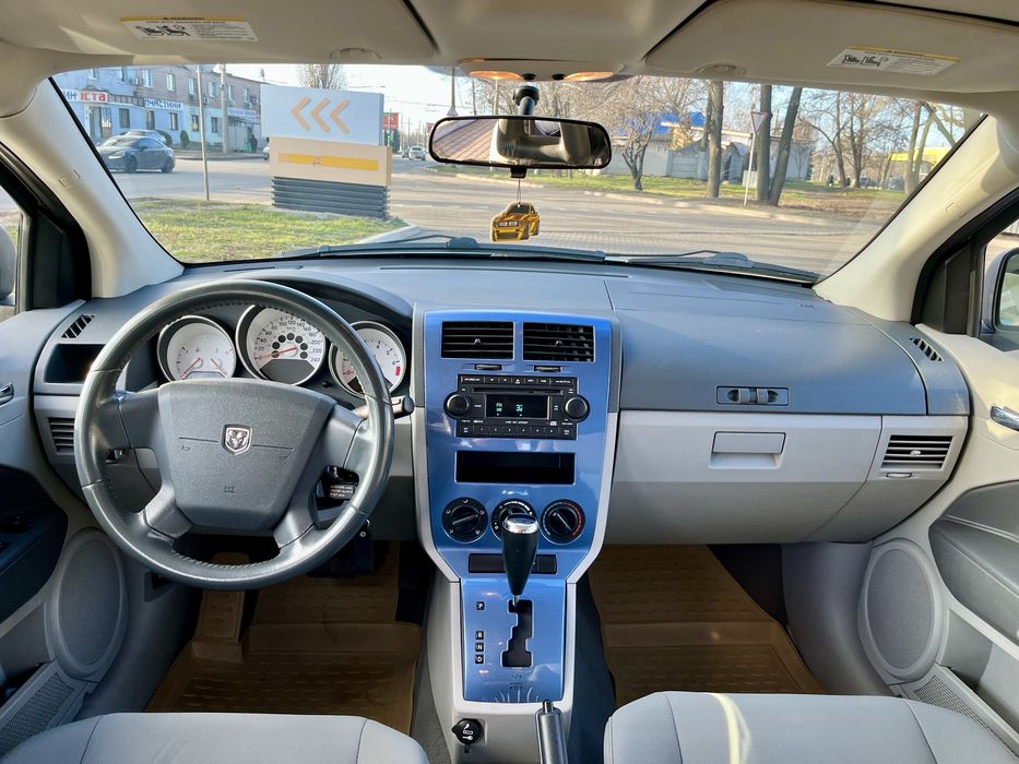 Продам отличный паркетник на автомате с вместительным салоном!