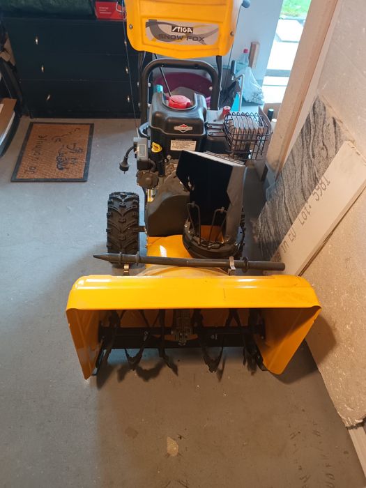 Bez śladów użytkowania odśnieżarka Stiga Snow Fox !