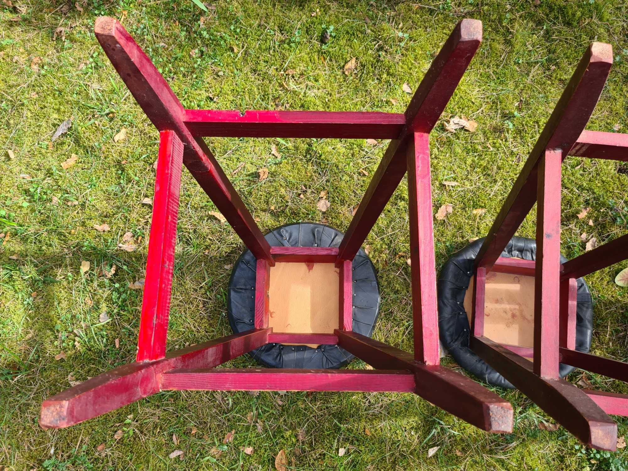Stołki barowe / hokery drewniane ze skórzanymi siedziskami 3 sztuki