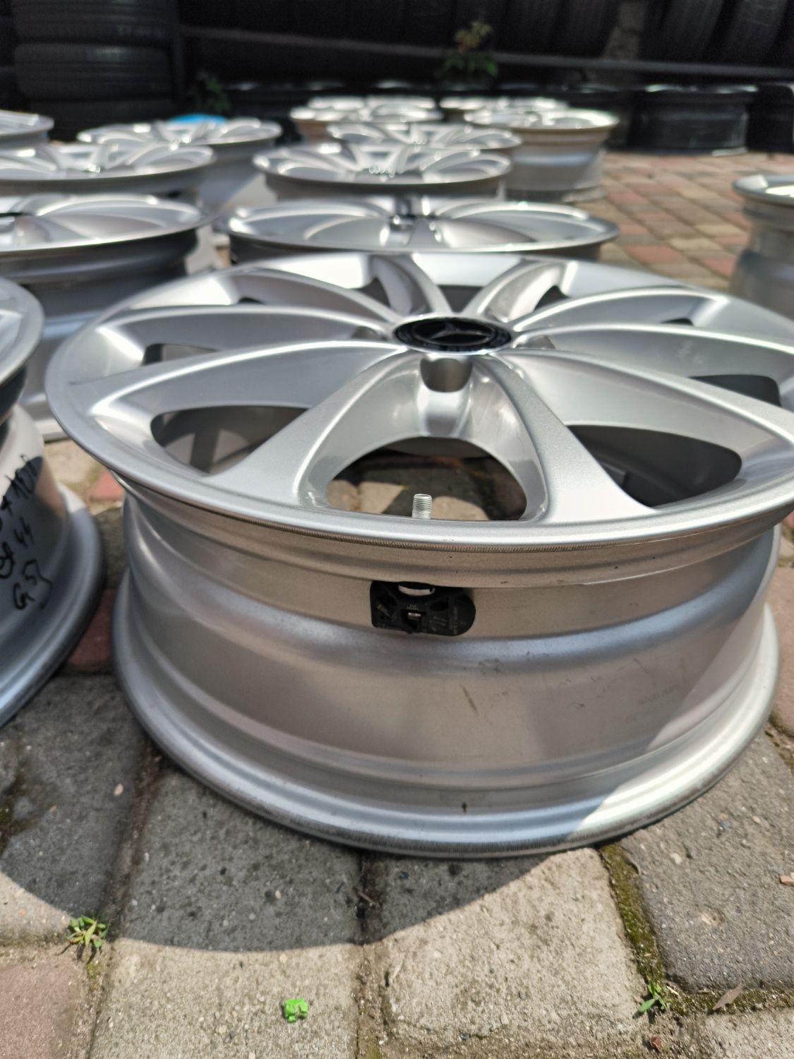Felgi aluminiowe 17 Mercedes A B CLA - 5x112