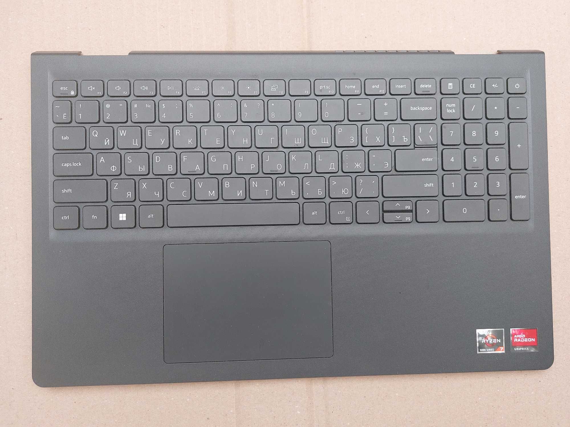 Професійна розбірка ноутбука Dell Vostro 3525.