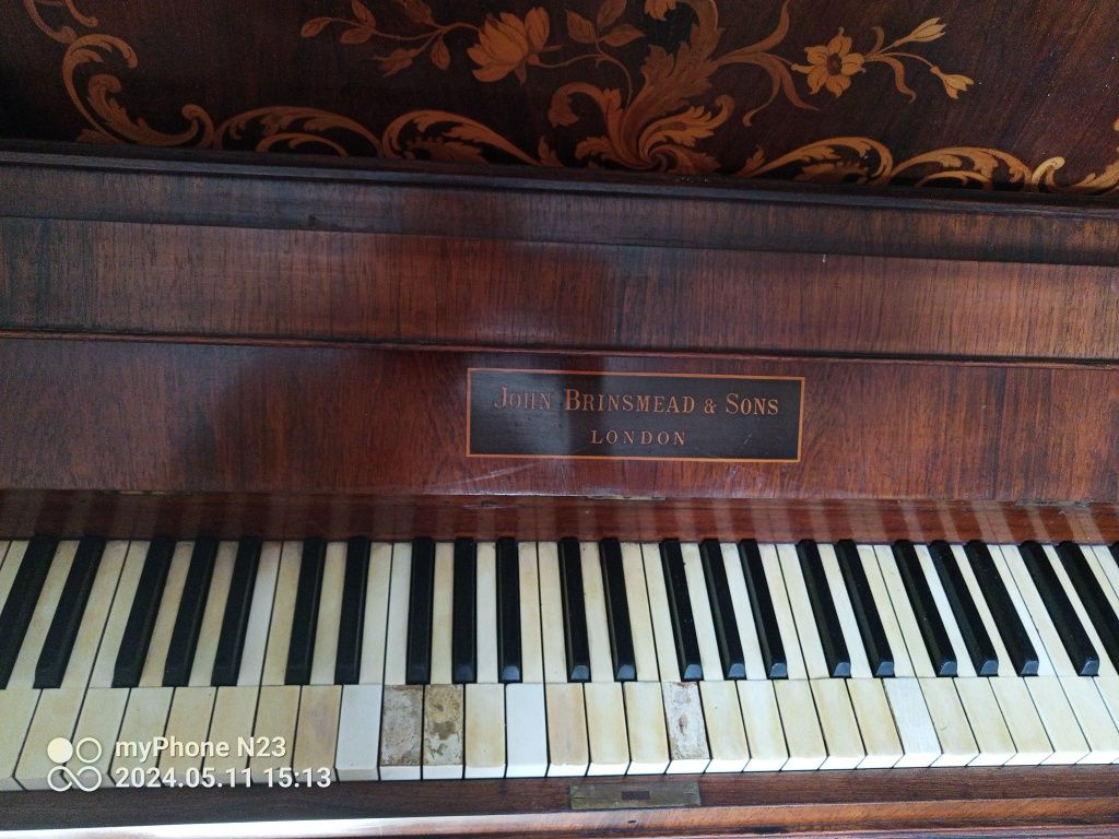 Pianino Antyk John Brinsmead & Sons