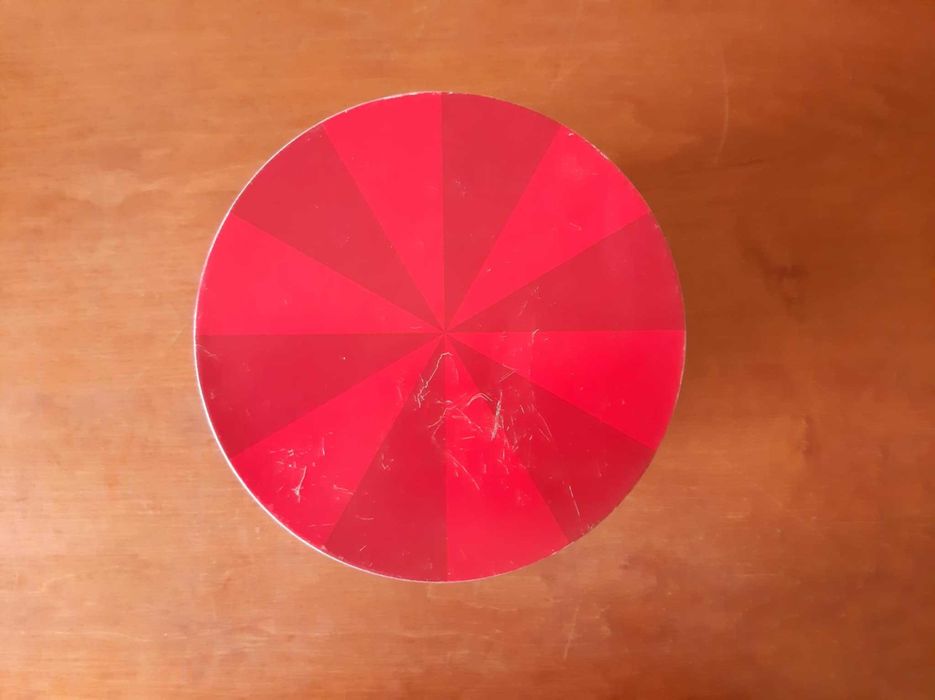 Metalowa puszka pudełko pozytywka - świąteczna karuzela