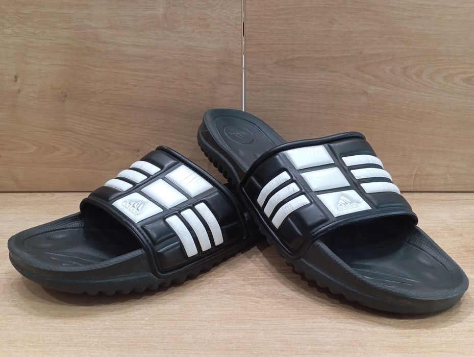 ADIDAS Mungo QD Klapki Basenowe Męskie Rozm  44,1/2  -27,5cm