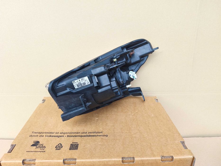 DACIA DOKKER LODGY LIFT lampa prawa przód reflektor 260.102.414R