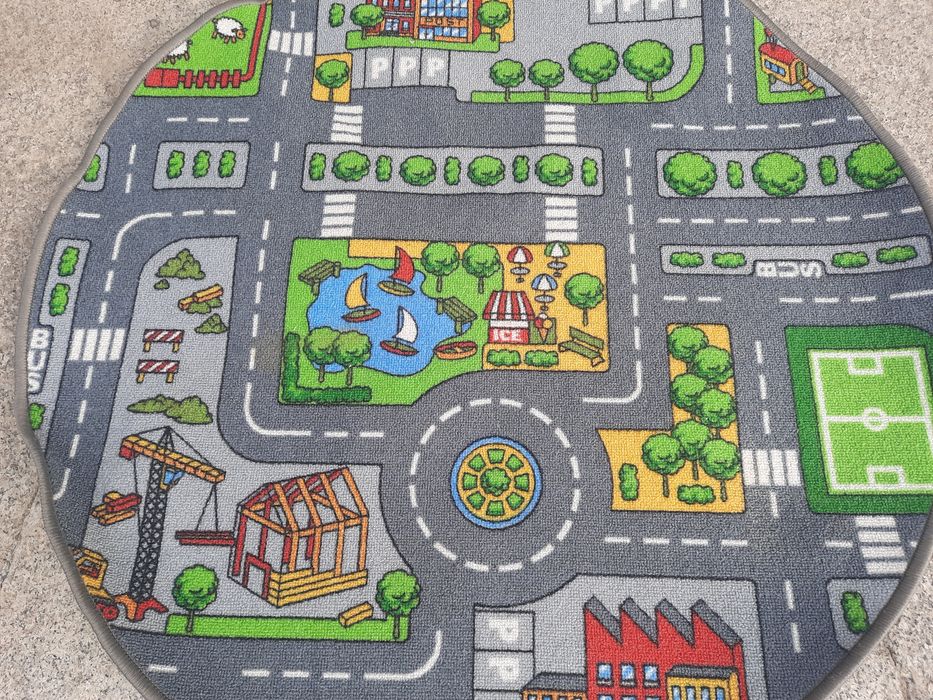 Dywan pokoju dziecka dziecięcy chłopca okrągły dwustronny 96x96 ładny