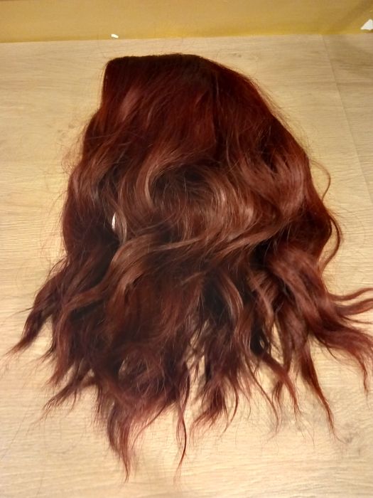 Peruka syntetyczna Krótkie faliste kręcone czerwona