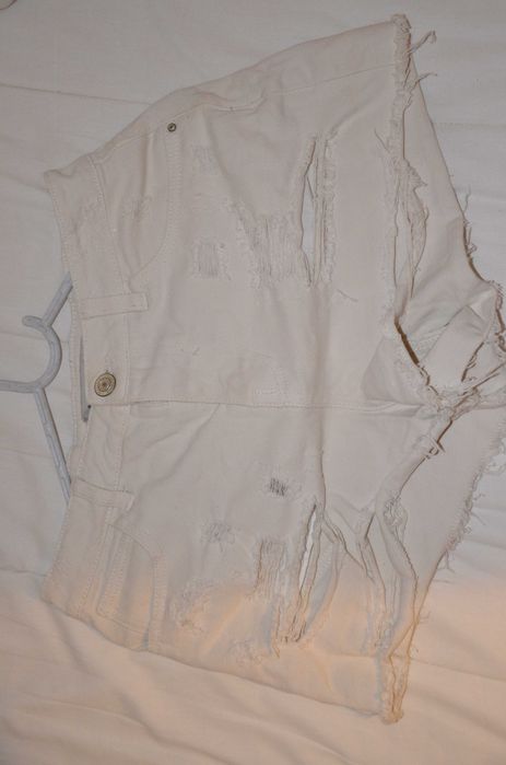 Kremowe szorty dżinsowe Denim&Co r. 36