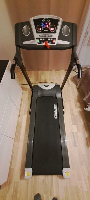 Bieżnia ZIPPRO  .