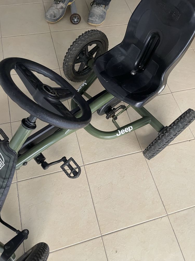 Kart berg jeep como novo