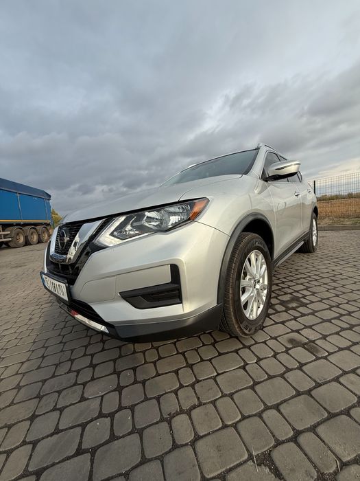 Nissan Rogue2020