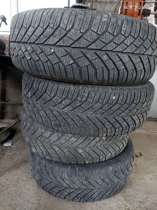 Шини, колеса 205 60 R15