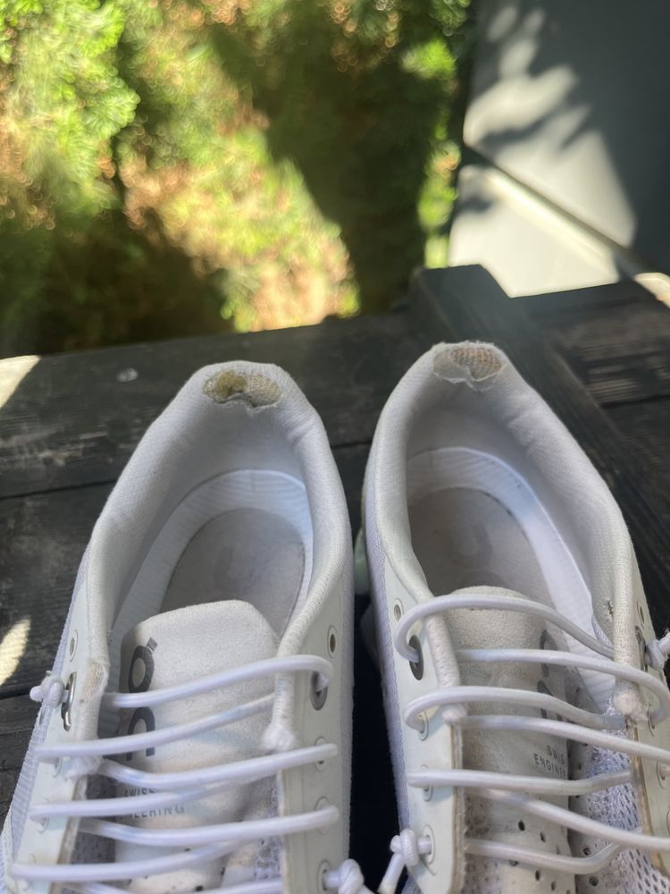 Buty on cloud biale