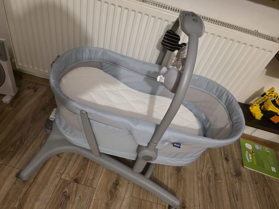 Chicco Baby Hug Pro 4w1 łóżeczko gondola krzesełko