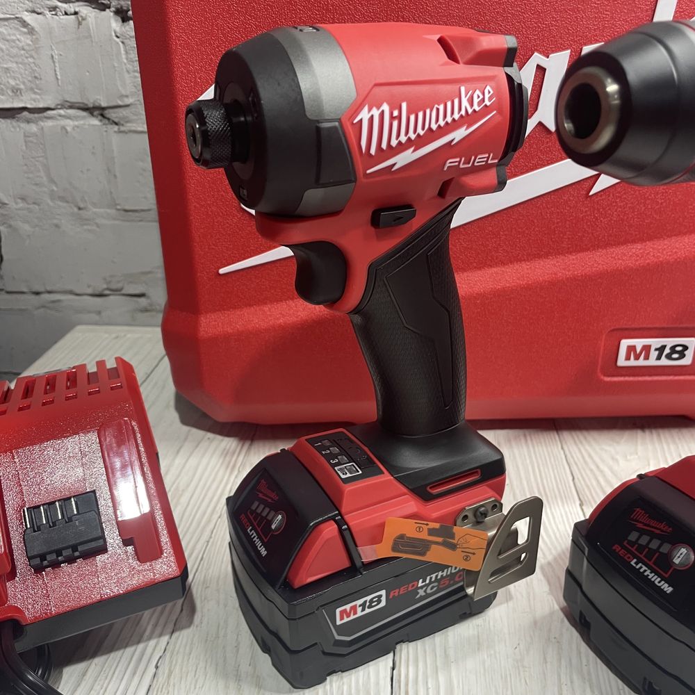 Набор шуруповертов Milwaukee M18 FUEL™ 3697-22   2997-22