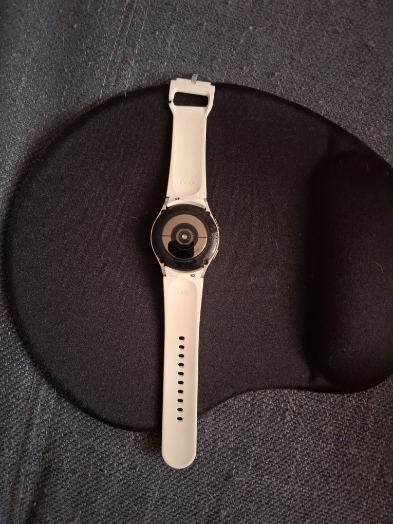 Смарт-годинник Samsung Galaxy Watch4
