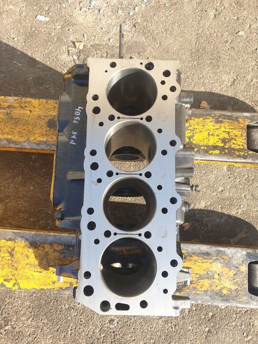 Блок циліндрів 2.5tdi 4d56 d4bh d4bf Mitsubishi Pajero L200 Galloper