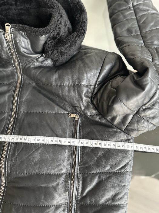 Шкіряна зимова курточка чоловіча