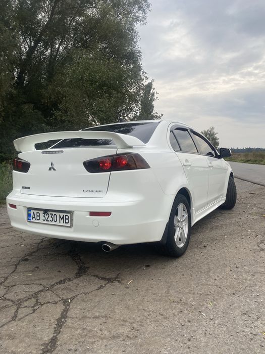 Продам ланцер 10