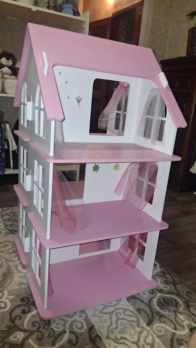 Ляльковий будиночок в гарному стані