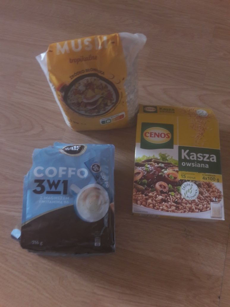 Kawa rozpuszczalna,musli i kasza