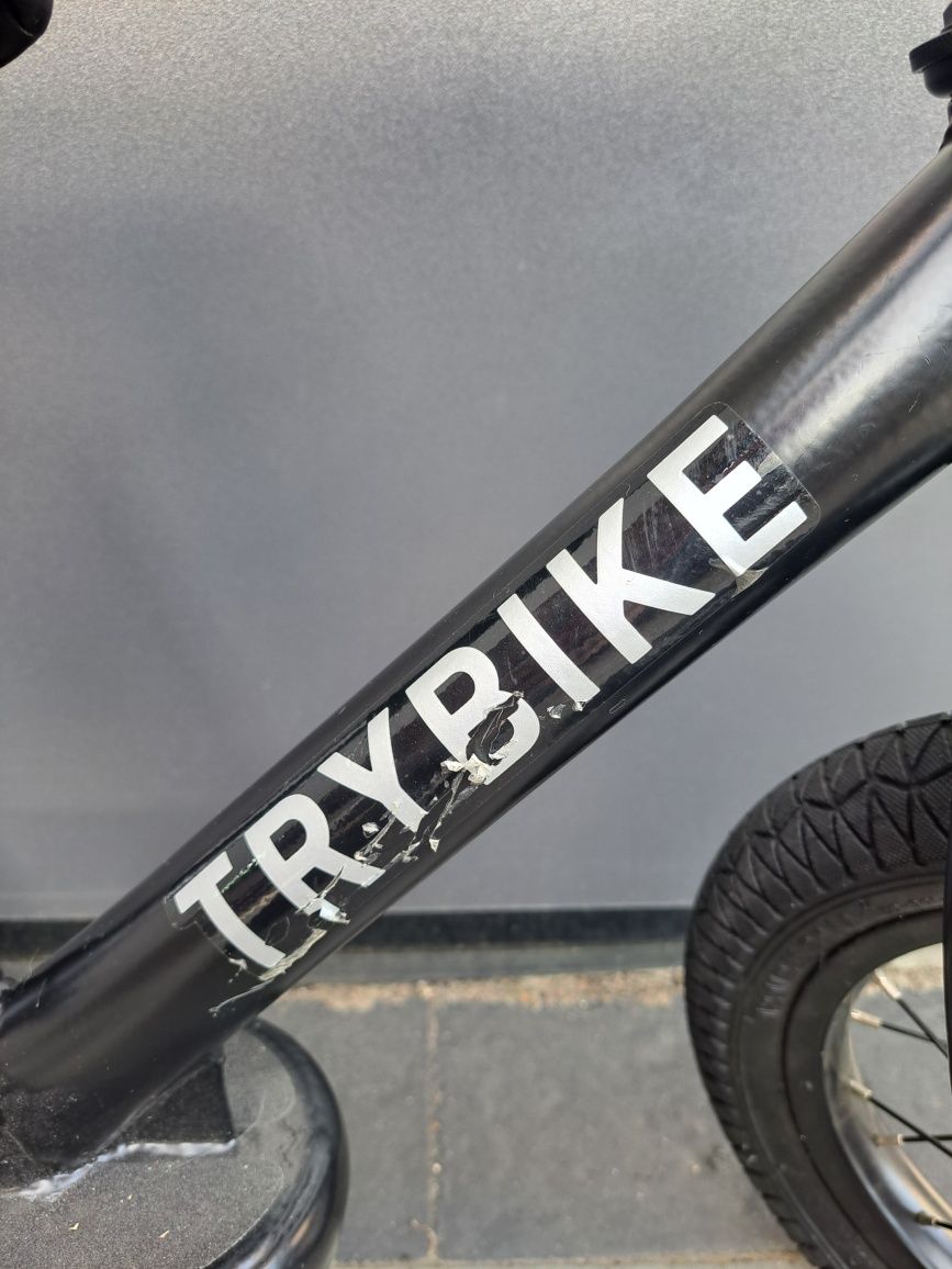 Rowerek biegowy Trybike trzykołowy czarny