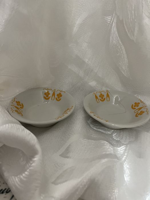 Miseczki prlu porcelana.