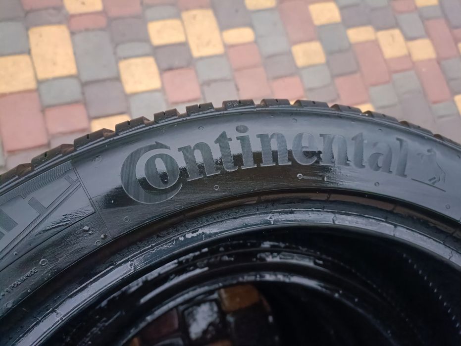 Continental 215/50 R18 комплект всесезонних шин