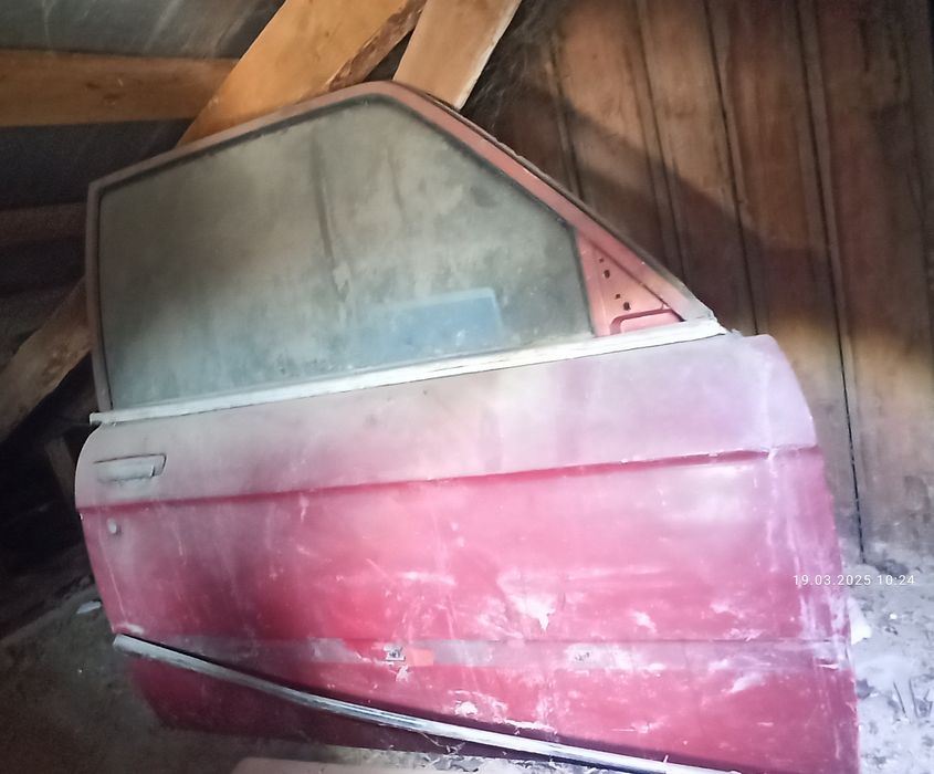 Дверь правая BMW E 21