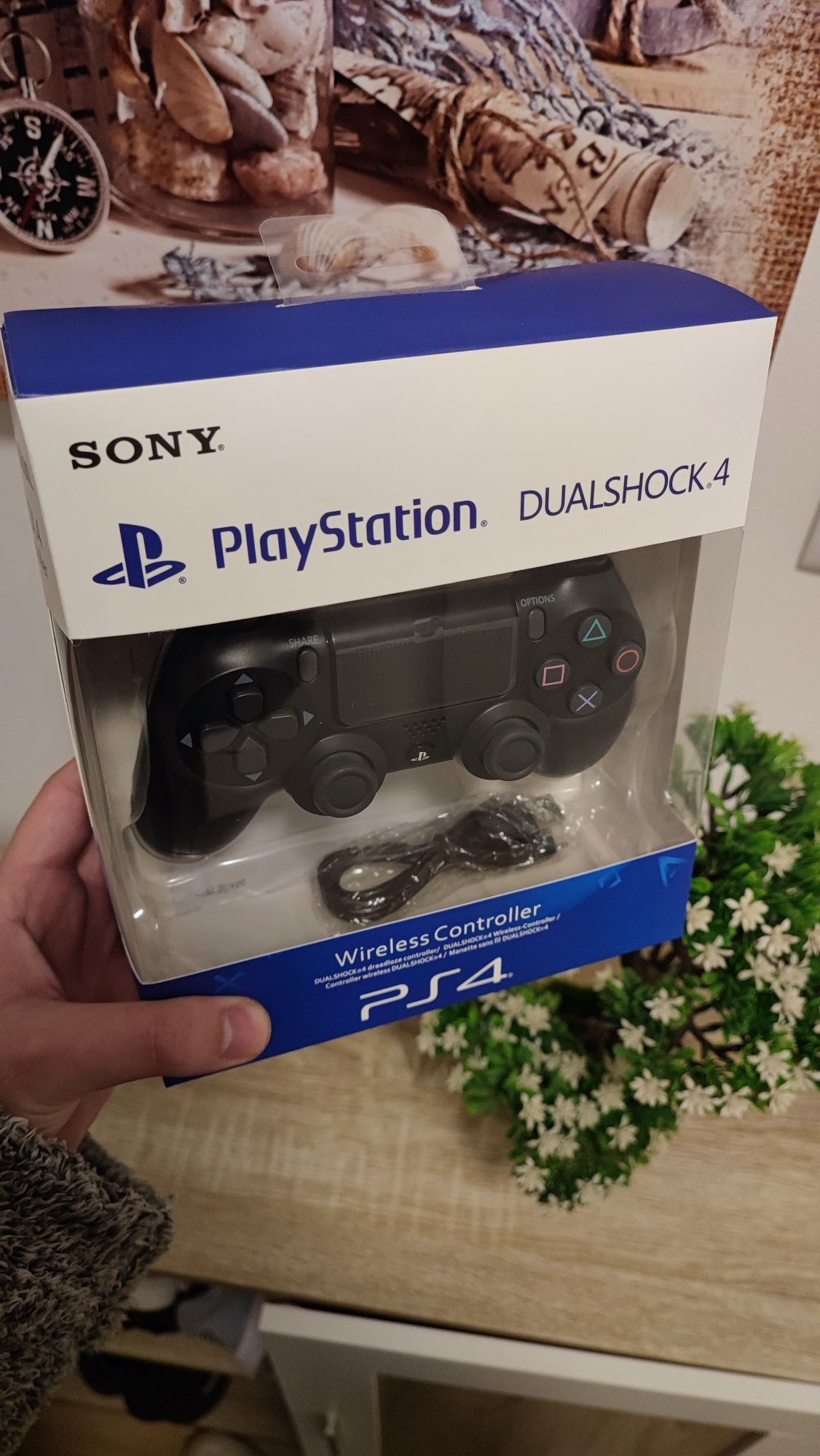 Comando PlayStation 4 na caixa Novo/Selado!