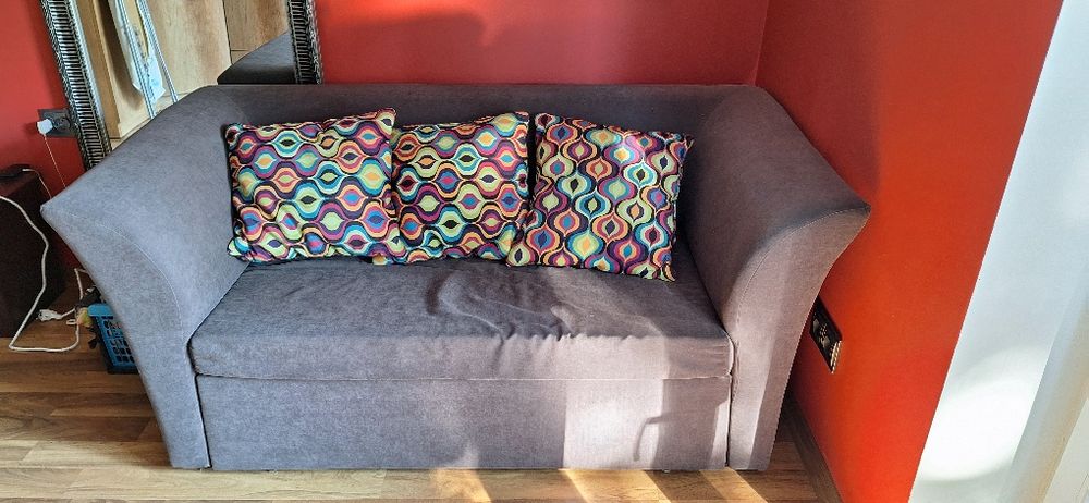 Sprzedam sofę rozkładaną