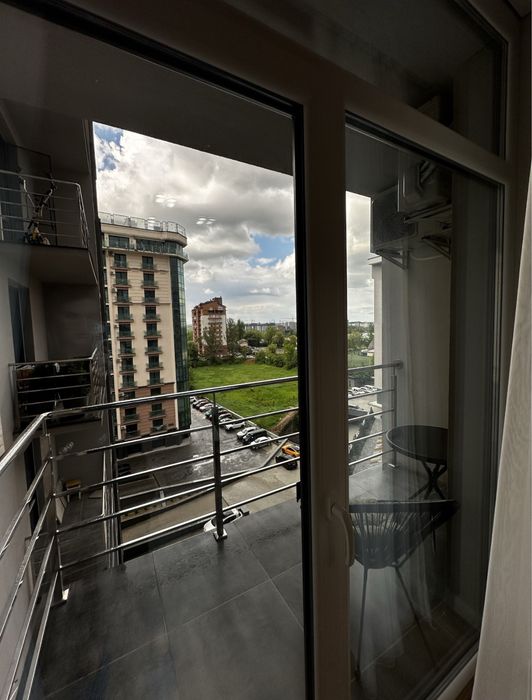 Оренда 2 кімнатна квартира +кухня-студія жк Park Residence,Липки Озеро