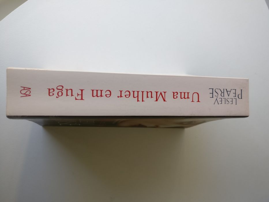 Livro Uma Mulher em Fuga