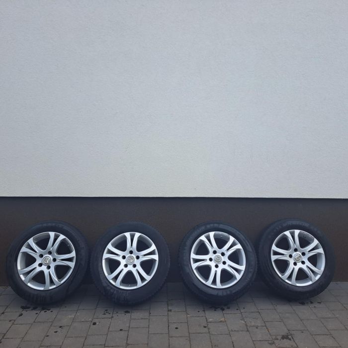 Sprzedam felgi aluminiowe z oponami do Mazdy 6