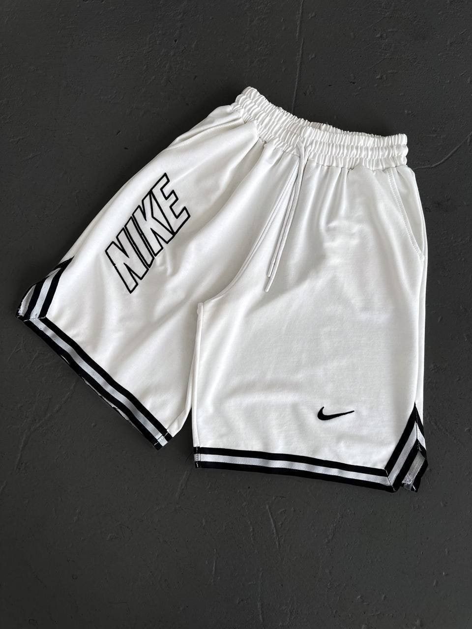 Чоловічі білі шорти найк мужские лето шорты белые Nike
