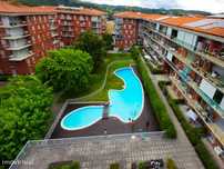 Apartamento T4 com Master Suíte, Piscina Exterior e Garagem Fechada
