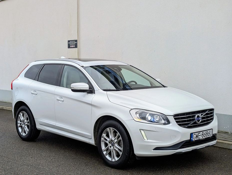 Volvo XC 60 LIFT T5 245KM Automat Niski Przebieg Zadbany Kamera Panorama