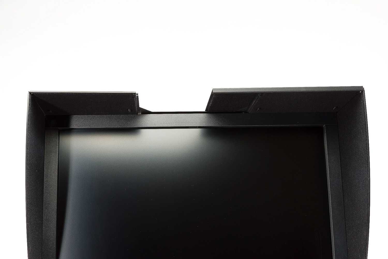 Monitor Eizo ColorEdge CX240-BK z kapturem 24.1" - real foto
