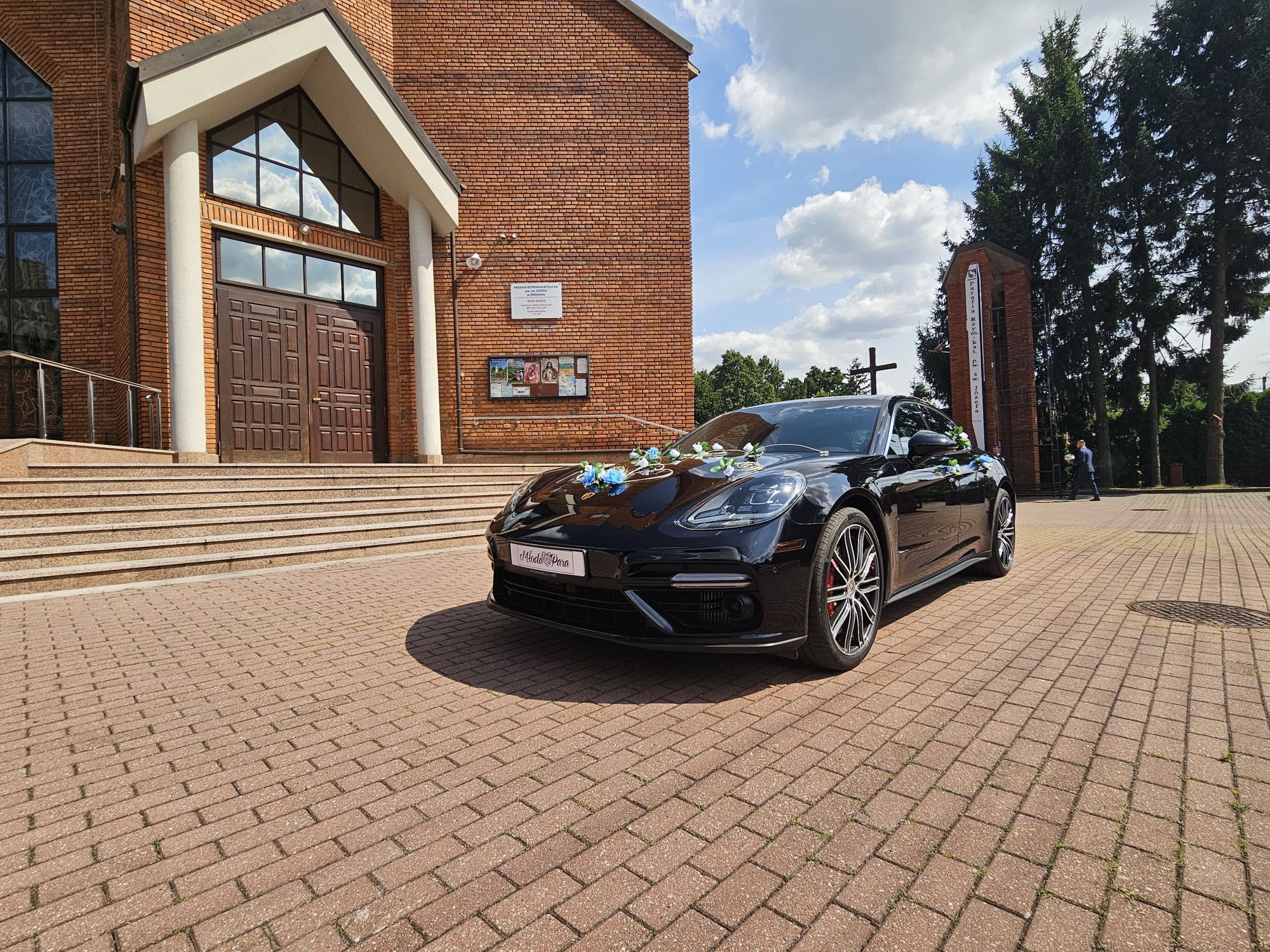 Do ślubu Porsche Panamera Turbo