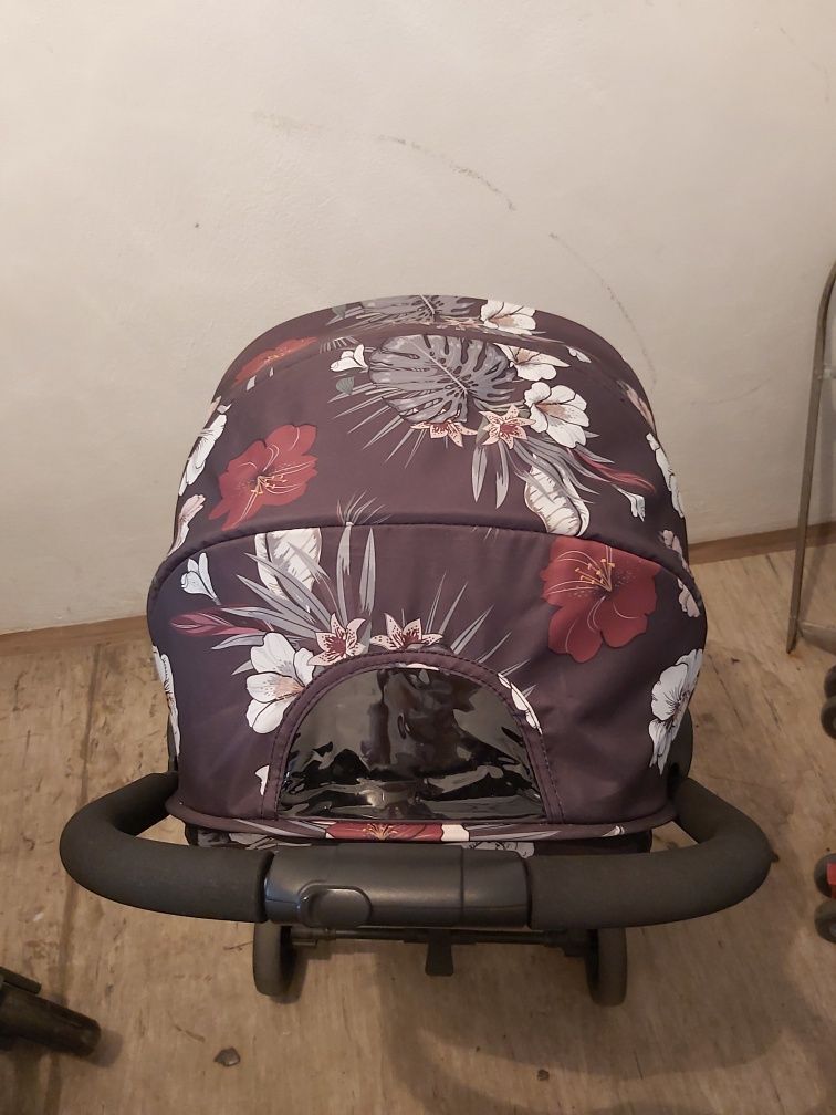 Piękny Kompaktowy wózek spacerowy Hauck Sunny do 22kg/25kg Z parasolką