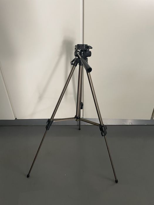 Camara Nikon D5100 com lente Tamron 18-200mm