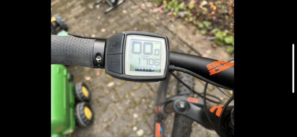 Cube rower elektryczny