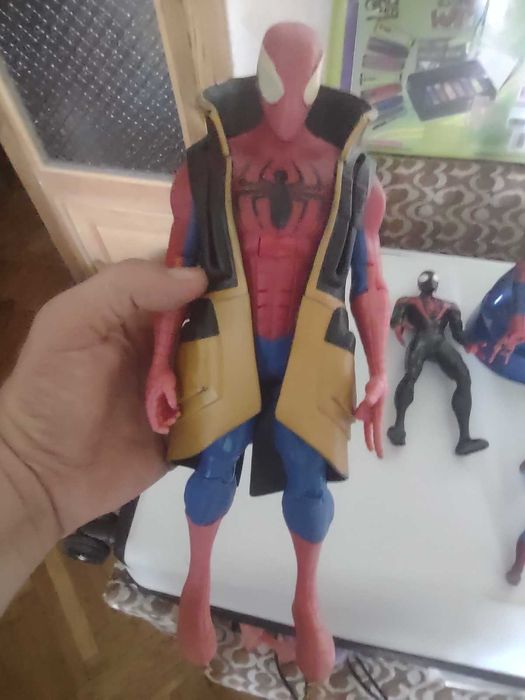 Spider man Hasbro человек паук фигурка 30 см