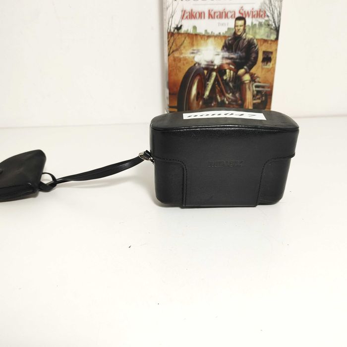 Najmniejszy aparat analogowy 35 mm MINOX 35 EL z futerałem i filtrem