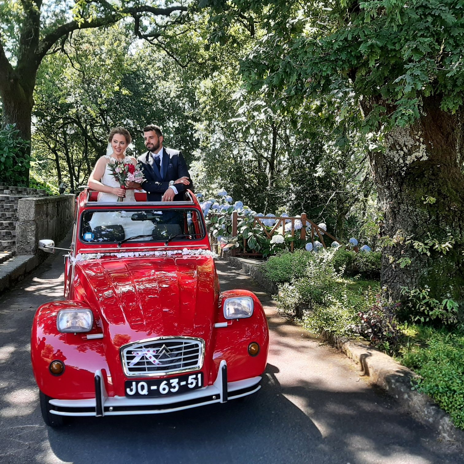 Aluguer de carros clássicos para casamentos e outros eventos