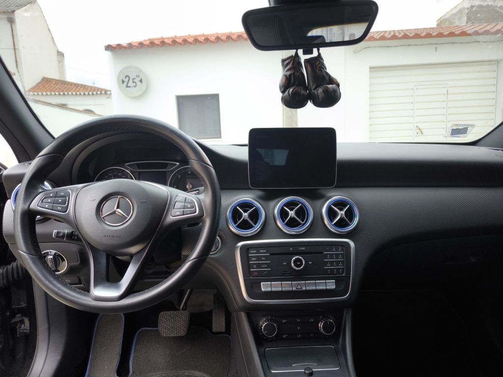 Mercedes A180 d. Aut. AMG Line