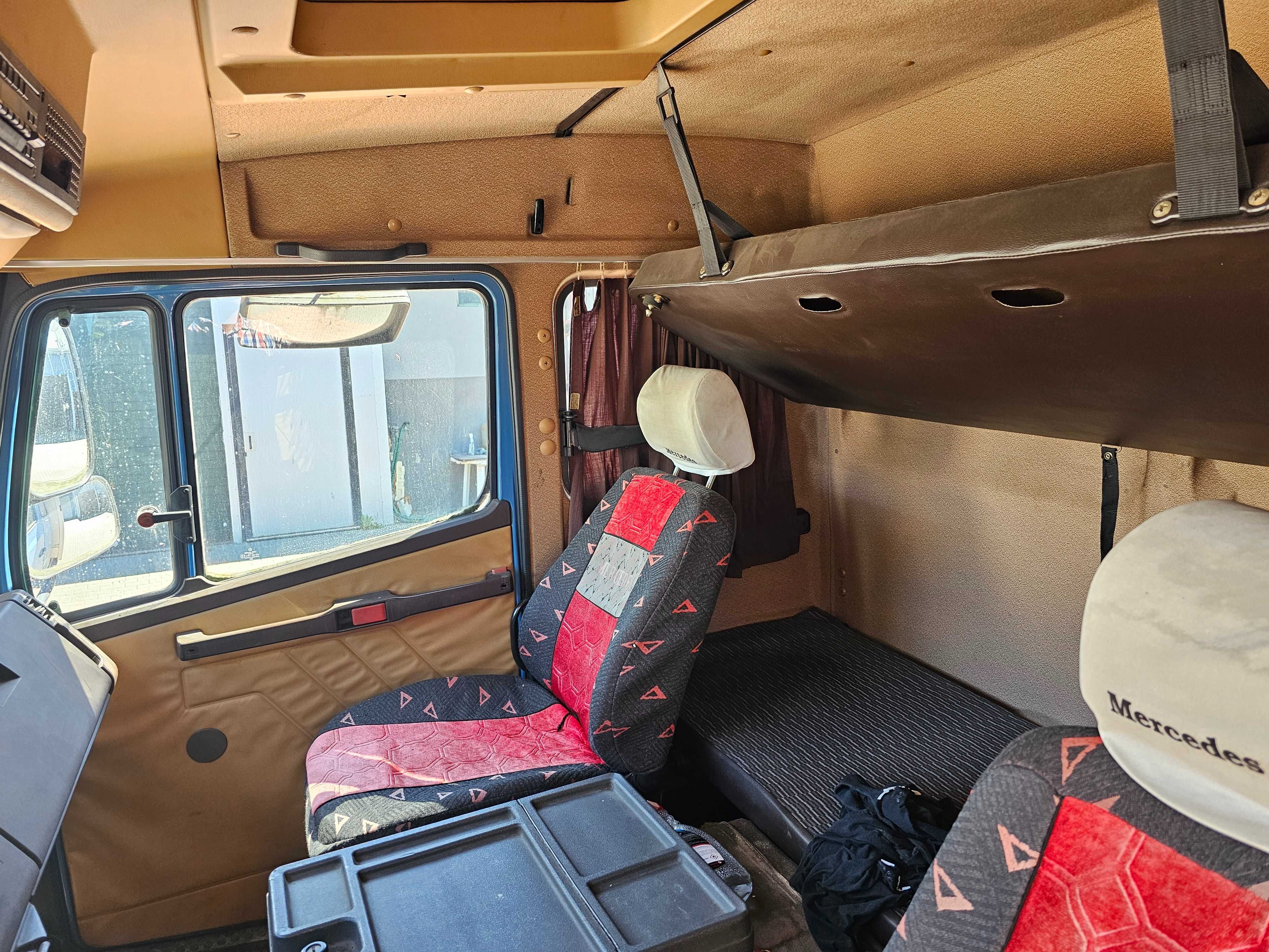 MERCEDES 1117 platforma firanka